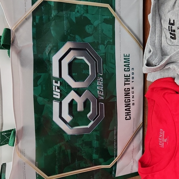 Ufc 3 tshirt and tote bundle - Picture 5 of 5